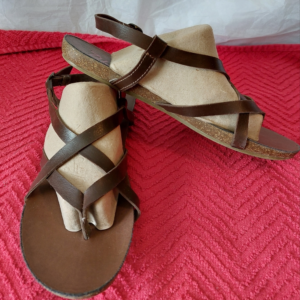 BLOWFISH kids sandals